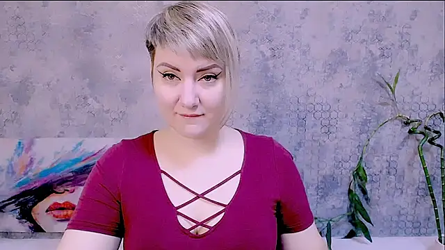 Djullia online show from November 2025 05:11:01 AM