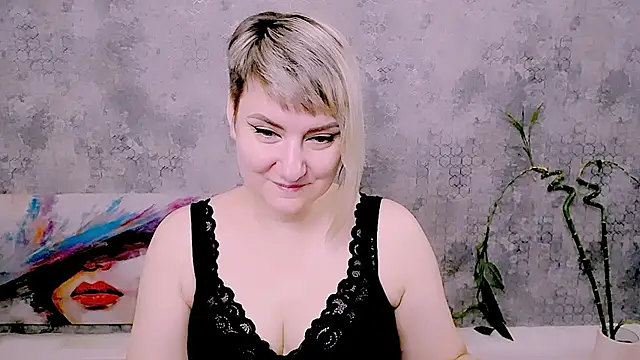 Djullia online show from July 2026 05:09:02 AM