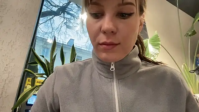 Karrolliza online show from October 2025 01:11:01 PM