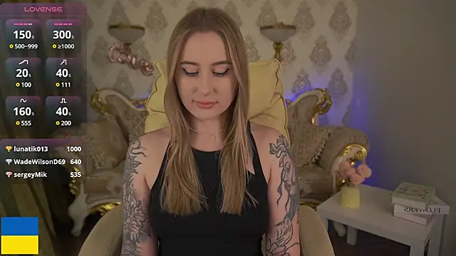 Snapshot of ArolinaNight chatting on February 2025 10:27:02 AM ArolinaNight online show from February 2025 10:27:02 AM