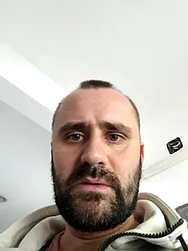 Snapshot of Govora chatting on October 2025 10:45:01 AM Govora online show from October 2025 10:45:01 AM