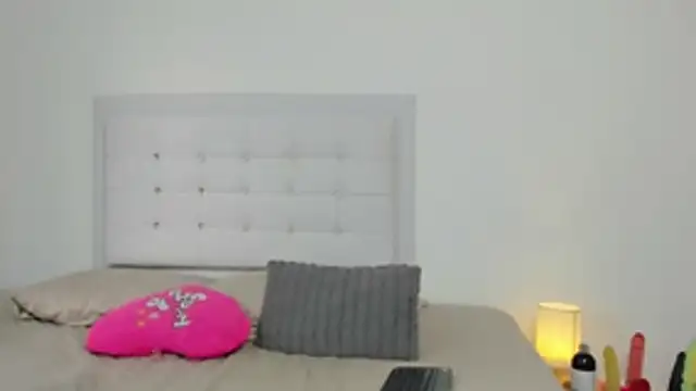 Sofia Blosom online show from October 2025 10:44:02 PM