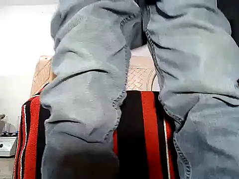 manan28 online show from November 2025 11:43:01 AM