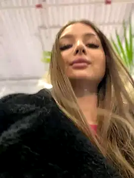 KrisMagnoly online show from December 2024 04:14:01 PM