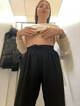 KrisMagnoly online show from December 2024 04:16:02 PM