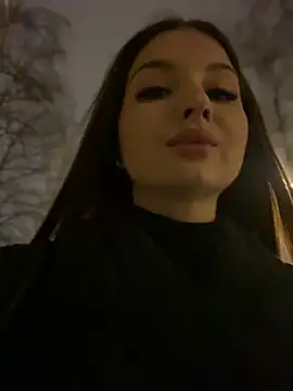 KrisMagnoly online show from December 2024 07:00:02 PM