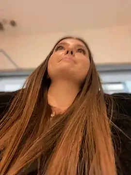 KrisMagnoly online show from December 2024 06:05:01 PM