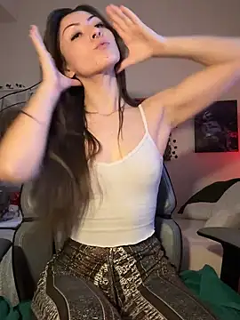 Snapshot of jade_369 chatting on February 2025 01:02:02 AM jade 369 online show from February 2025 01:02:02 AM