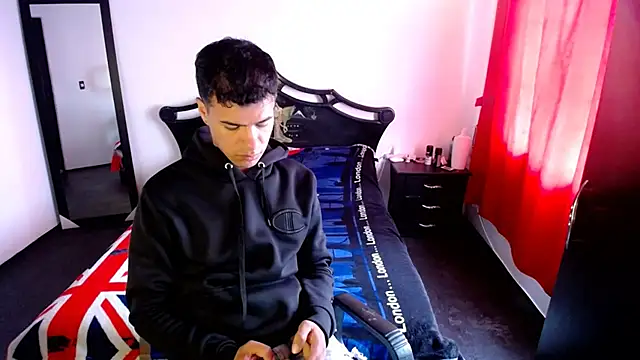 Snapshot of Deiby_casas chatting on February 2025 02:21:01 PM Deiby casas online show from February 2025 02:21:01 PM