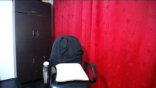 Snapshot of Deiby_casas chatting on October 2025 07:07:02 AM Deiby casas online show from October 2025 07:07:02 AM