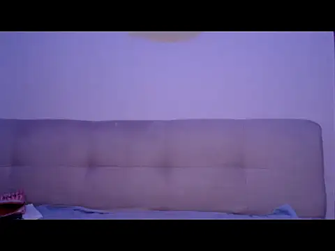 YummymeowW online show from April 2026 04:04:02 PM