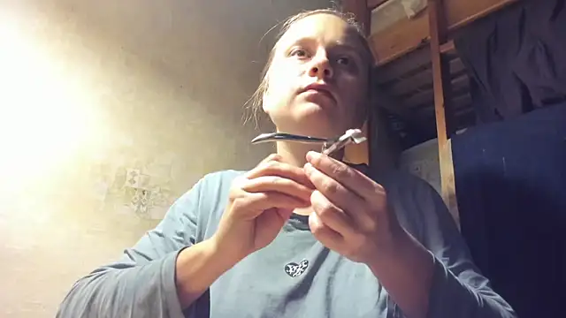 Snapshot of FrumCake chatting on January 2025 12:54:01 AM FrumCake online show from January 2025 12:54:01 AM