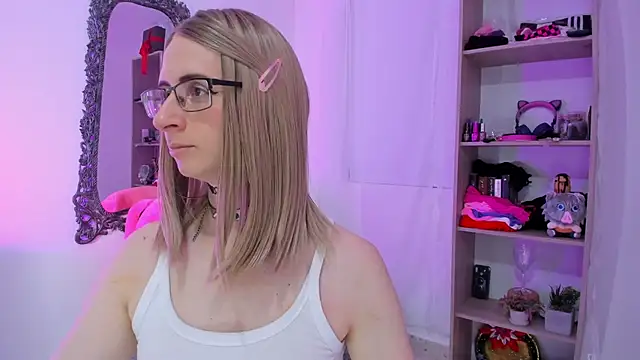 KimberlyJohnsoon online show from January 2026 02:32:01 PM