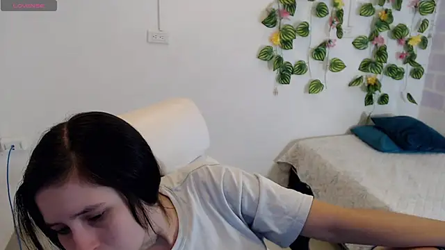 tania sweet   online show from October 2025 03:21:02 PM