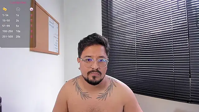 Snapshot of DaviidEvans_ chatting on December 2024 06:15:02 PM DaviidEvans  online show from December 2024 06:15:02 PM