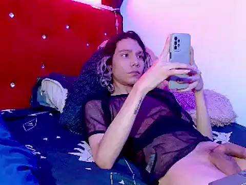 Snapshot of LAICK_01 chatting on December 2024 12:48:02 AM LAICK 01 online show from December 2024 12:48:02 AM