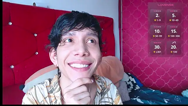 LAICK 01 online show from February 2026 07:01:02 PM