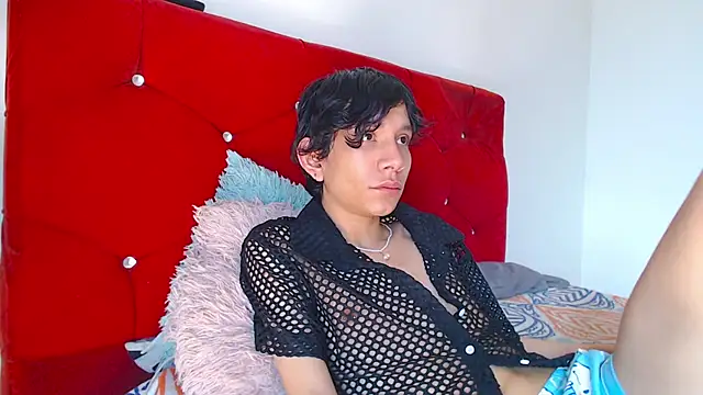 LAICK 01 online show from April 2026 07:58:01 PM