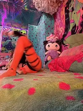 Snapshot of BABYUNICORN chatting on December 2025 09:11:01 PM BABYUNICORN online show from December 2025 09:11:01 PM