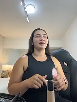 ava blue online show from November 2025 07:47:02 PM