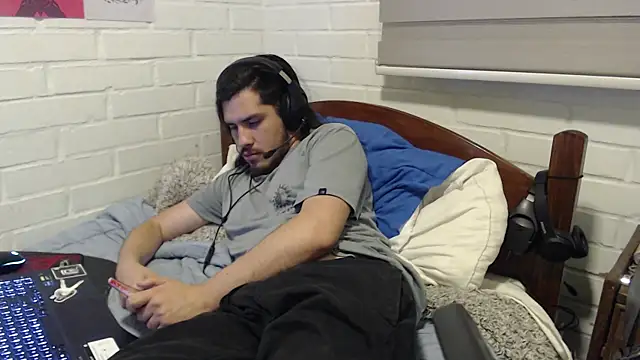 hung weeb online show from December 2024 02:56:02 AM