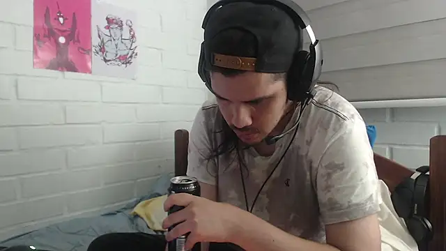 hung weeb online show from February 2025 02:45:01 AM