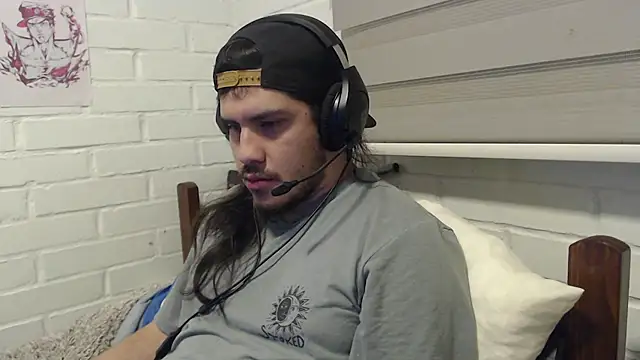 hung weeb online show from October 2025 03:18:01 AM