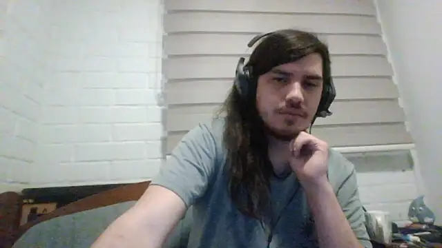 hung weeb online show from October 2025 03:51:02 AM