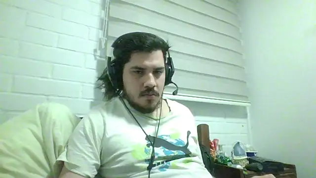 hung weeb online show from April 2026 03:37:02 AM