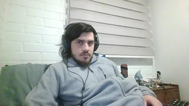 hung weeb online show from August 2026 02:32:02 AM