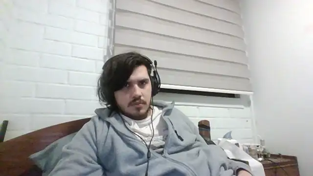 hung weeb online show from August 2026 01:19:01 AM