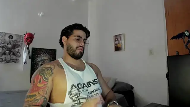 Snapshot of _Coddygold_ chatting on January 2025 03:11:02 PM Coddygold online show from January 2025 03:11:02 PM