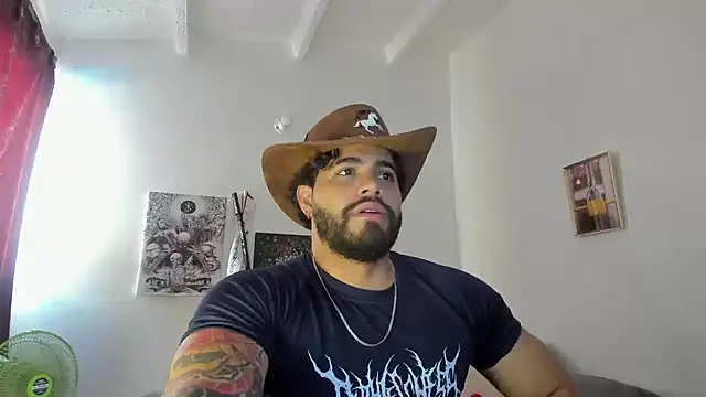 Snapshot of _Coddygold_ chatting on February 2025 02:53:02 PM Coddygold online show from February 2025 02:53:02 PM