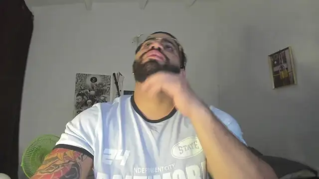 Snapshot of _Coddygold_ chatting on February 2025 11:26:01 PM Coddygold online show from February 2025 11:26:01 PM