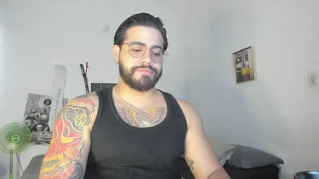 Snapshot of _Coddygold_ chatting on February 2025 11:33:02 AM Coddygold online show from February 2025 11:33:02 AM