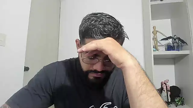 Snapshot of _Coddygold_ chatting on September 2025 11:45:02 AM Coddygold online show from September 2025 11:45:02 AM