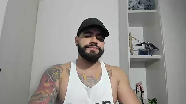 Snapshot of _Coddygold_ chatting on September 2025 12:44:02 AM Coddygold online show from September 2025 12:44:02 AM