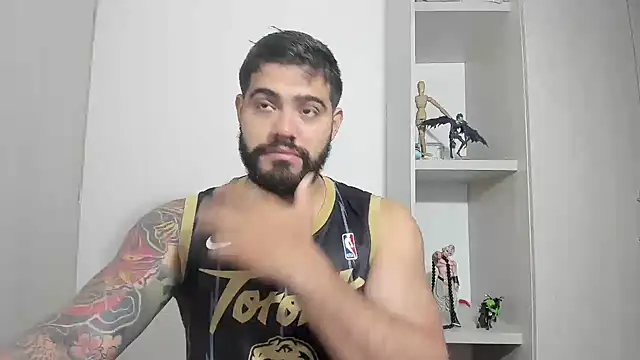 Snapshot of _Coddygold_ chatting on September 2025 11:12:02 AM Coddygold online show from September 2025 11:12:02 AM