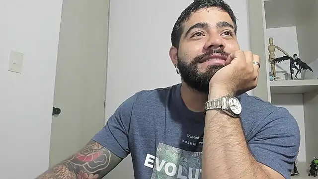 Snapshot of _Coddygold_ chatting on September 2025 11:58:01 AM Coddygold online show from September 2025 11:58:01 AM