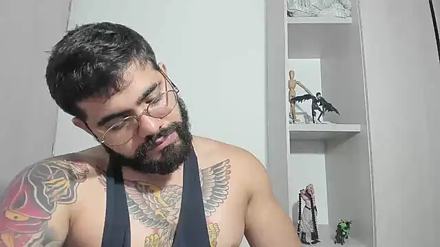 Snapshot of _Coddygold_ chatting on September 2025 01:49:01 PM Coddygold online show from September 2025 01:49:01 PM