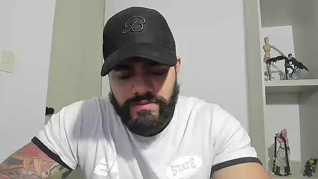 Snapshot of _Coddygold_ chatting on October 2025 11:33:01 PM Coddygold online show from October 2025 11:33:01 PM