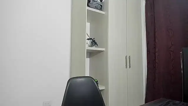 Snapshot of _Coddygold_ chatting on November 2025 12:04:01 PM Coddygold online show from November 2025 12:04:01 PM