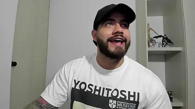 Snapshot of _Coddygold_ chatting on November 2025 11:59:01 PM Coddygold online show from November 2025 11:59:01 PM