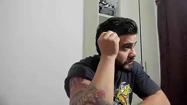 Snapshot of _Coddygold_ chatting on November 2025 11:36:02 AM Coddygold online show from November 2025 11:36:02 AM