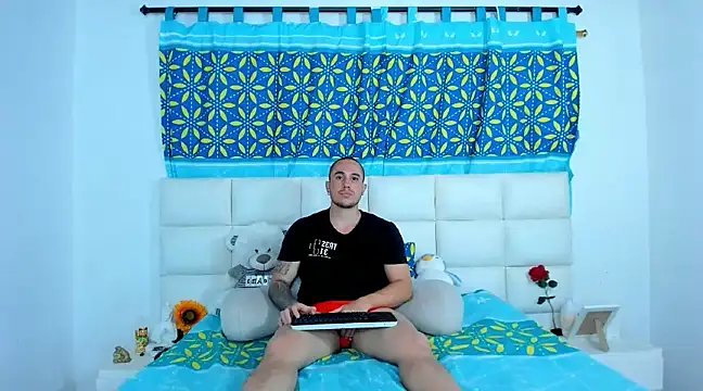 juan  jimenez online show from February 2025 05:37:01 AM