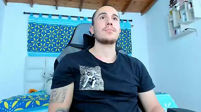 juan  jimenez online show from February 2025 01:33:01 AM