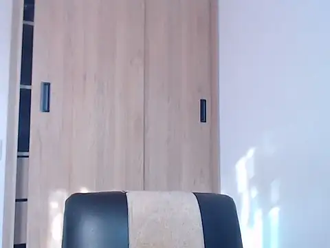 Snapshot of ChrisDamon chatting on November 2025 01:01:02 PM ChrisDamon online show from November 2025 01:01:02 PM