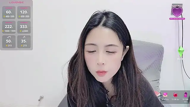 Snapshot of candy-yiyi chatting on December 2025 01:49:02 PM candy-yiyi online show from December 2025 01:49:02 PM