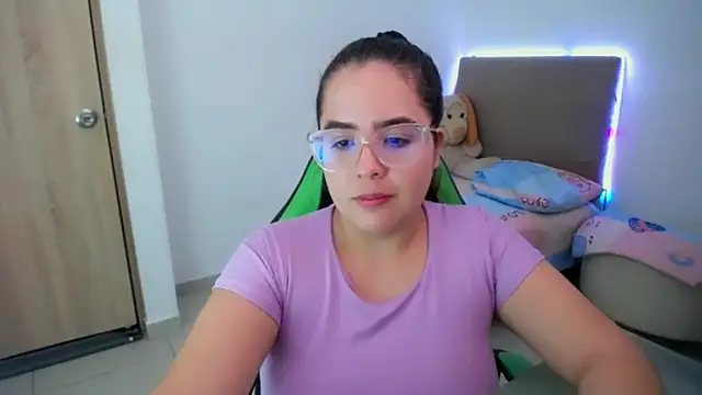  alicia z online show from March 2025 12:08:01 AM