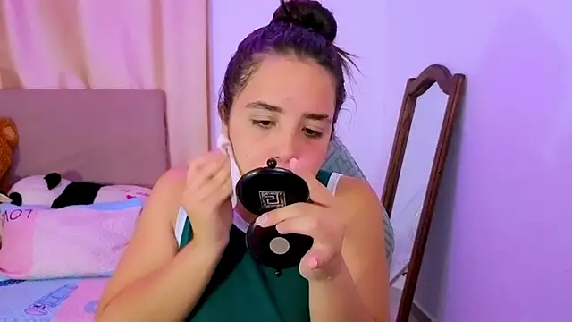  alicia z online show from February 2026 05:03:02 AM